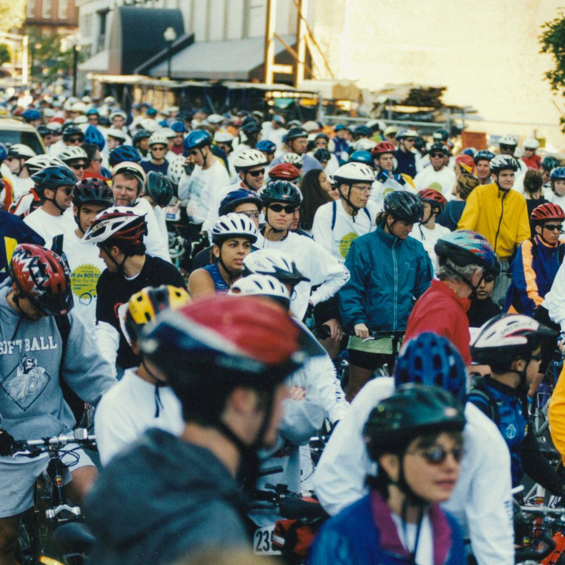 A group photo of hundreds of cyclists gathering to Ride for Hunger.