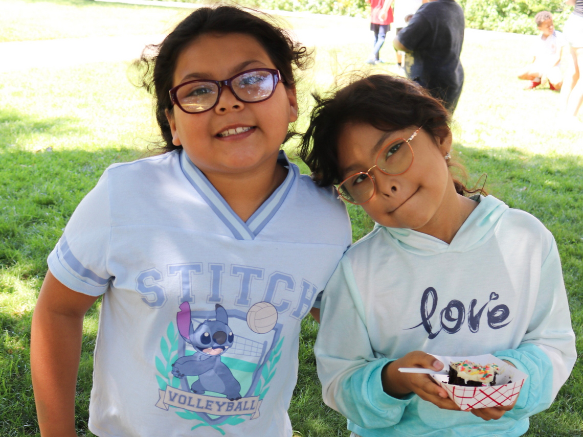 two girls at summer eats